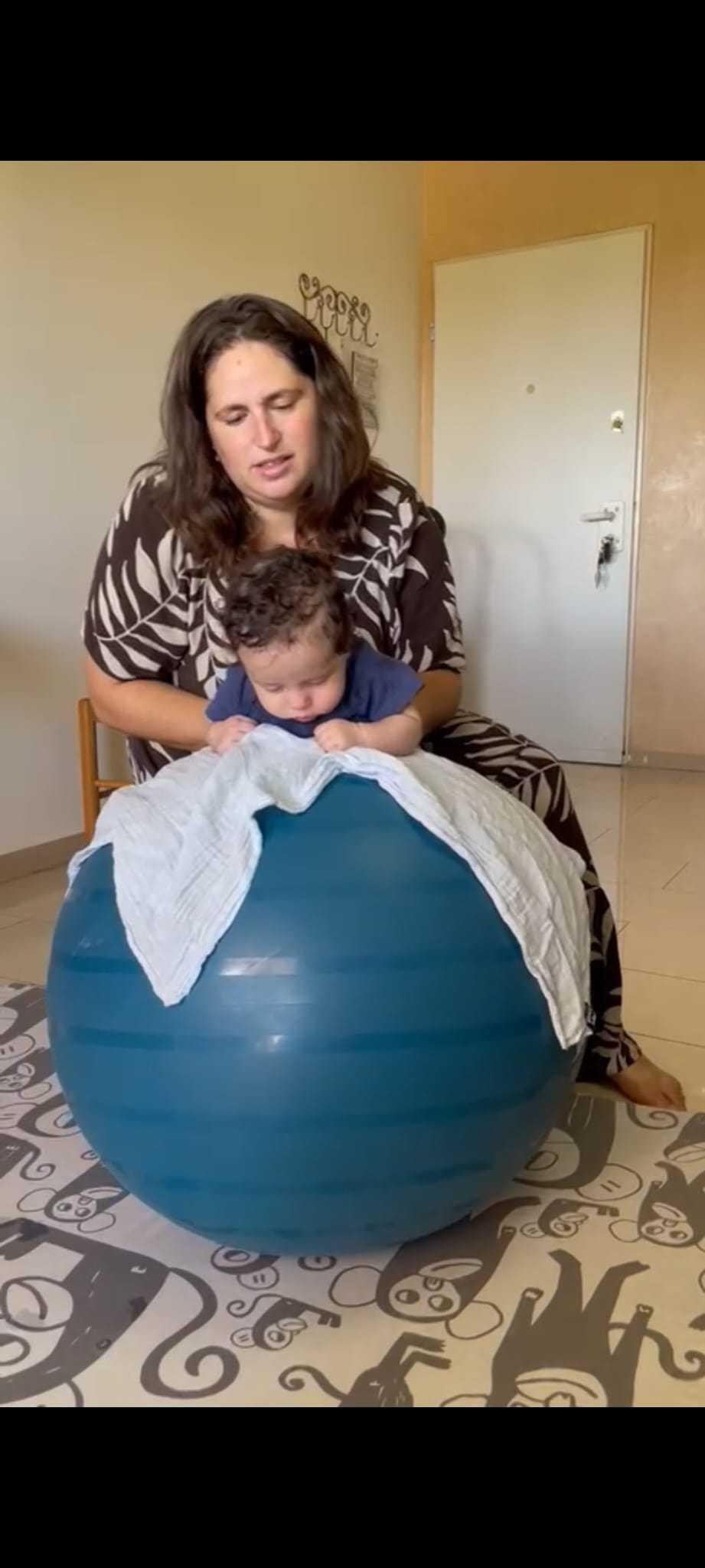 אמא נולדה רז קביליס