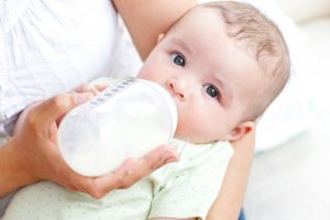 פליטות אצל תינוקות