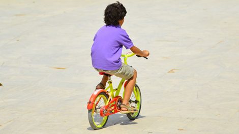 ילד, אופניים